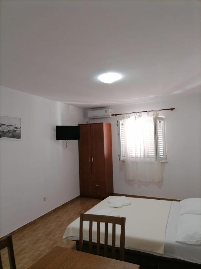 Apartmani Gajeta Biograd Na Moru Eksteriør billede
